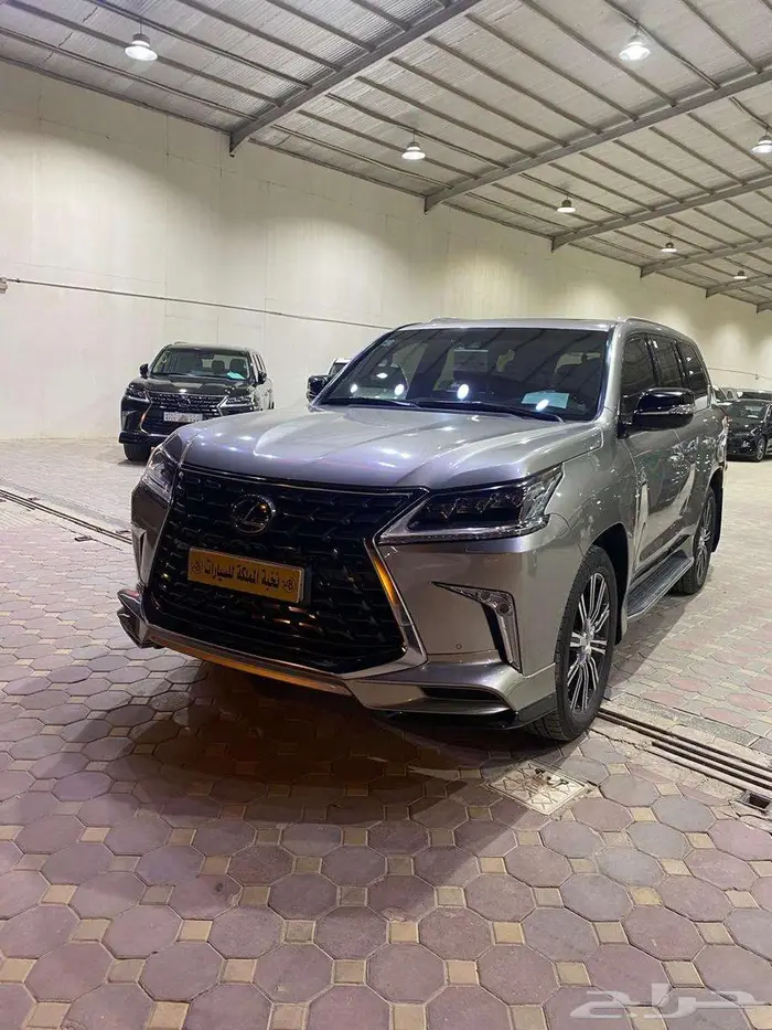 لكزس LX570 موديل 2021 (سعودي) عداد 25 الف 3