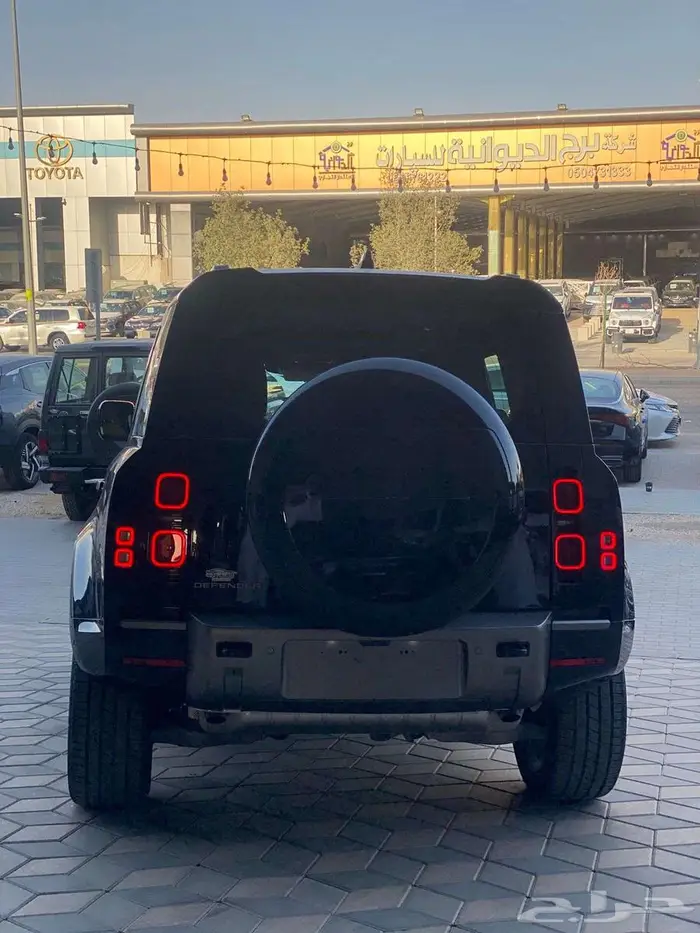 لاند روفر دفندر 2025 كاش -اقساط اسود 4