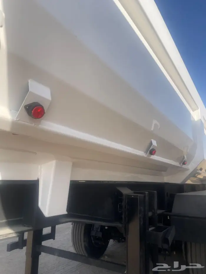 صناديق قلابات ثلاث محاور للبيع جديد 1