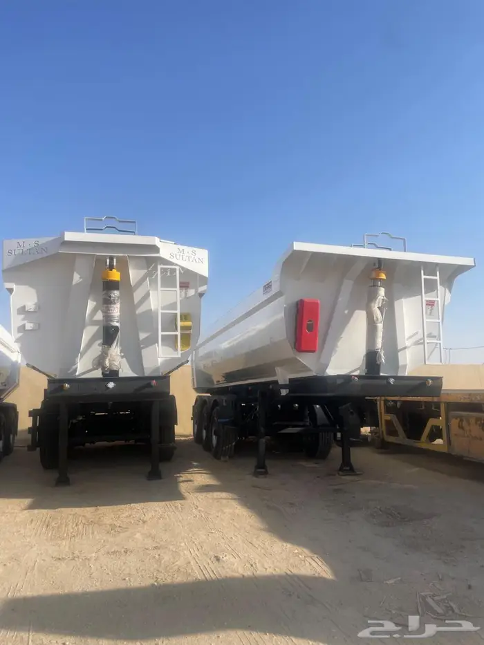 صناديق قلابات ثلاث محاور للبيع جديد 2