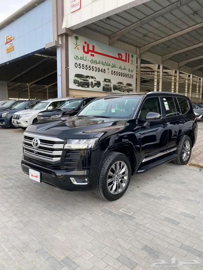 تويوتا لاند كروزر GXR-3 موديل 2023 عداد 43 الف كم 0