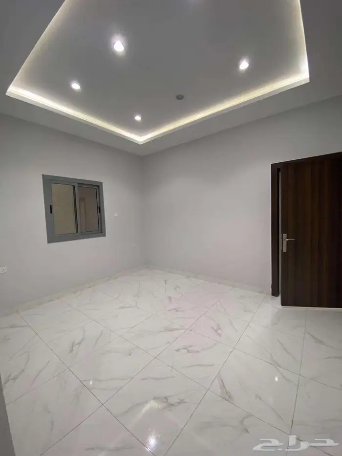 شقه للايجار مكونه من غرفتين فقط وحمام بحي المروة مع مطبخ 3