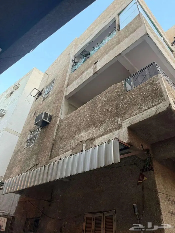 للبيع عمارة في مكة العتيبية شارع الجزائر 3