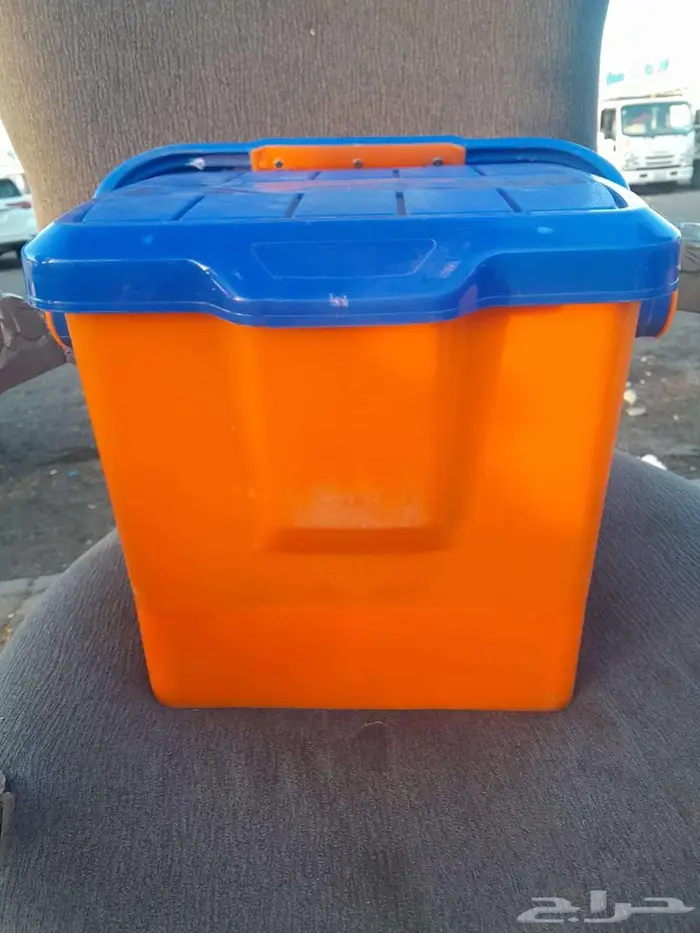 للبيع مغسلة سياره متنقله على تعمل على البطاريه 0