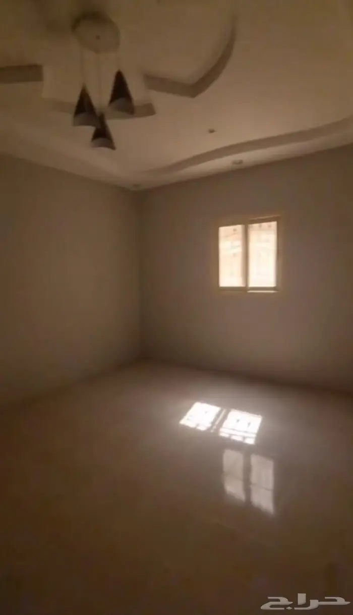 للبيع شقة جديدة في خميس مشيط حي الحرابي 7