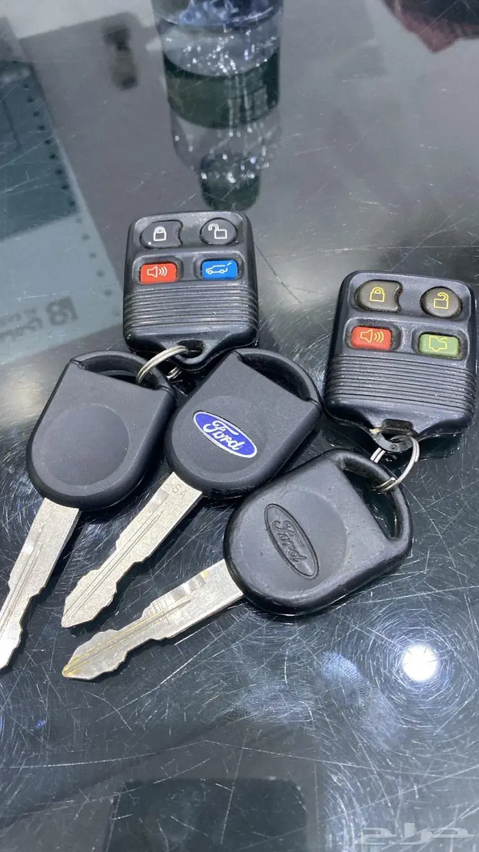 فورد كراون فكتوريا 2011 7