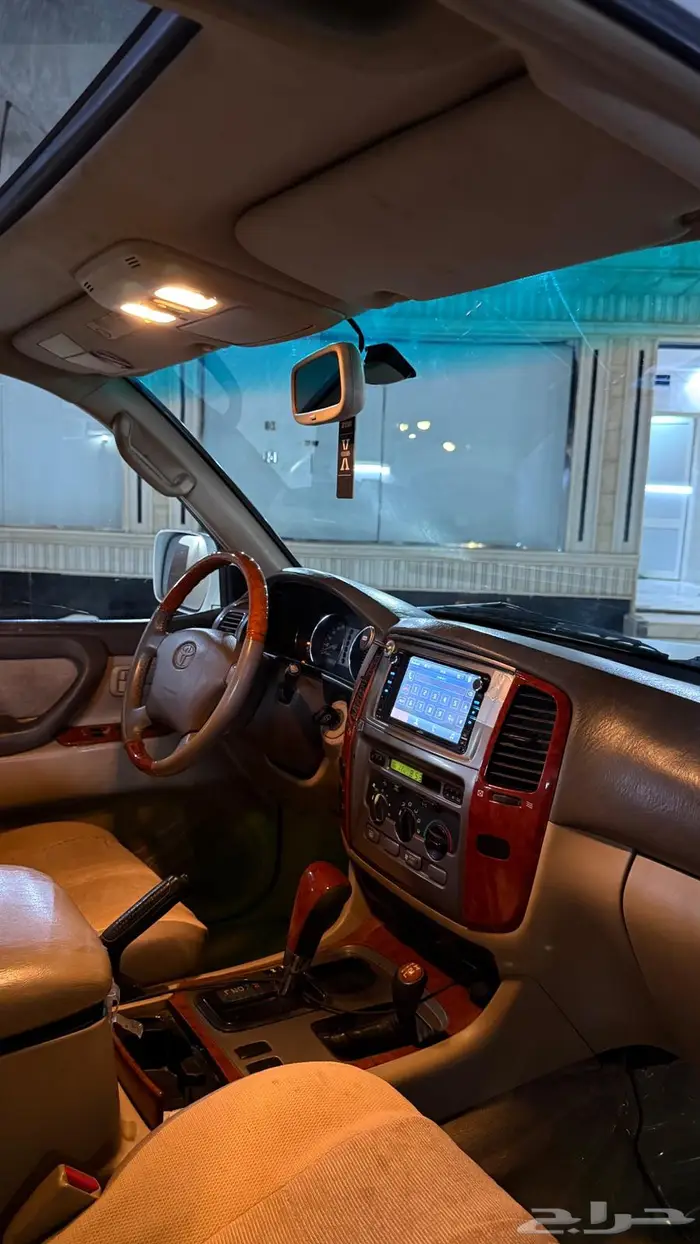 جيب لاندكروزر 2006 4