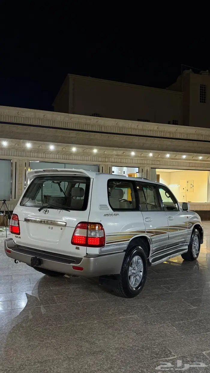 جيب لاندكروزر 2006 6