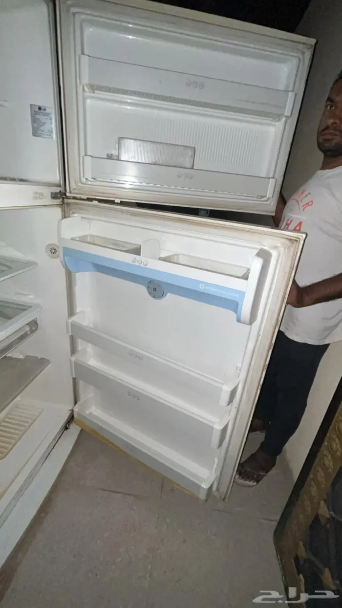 ثلاجة LG مقاس كبير 2