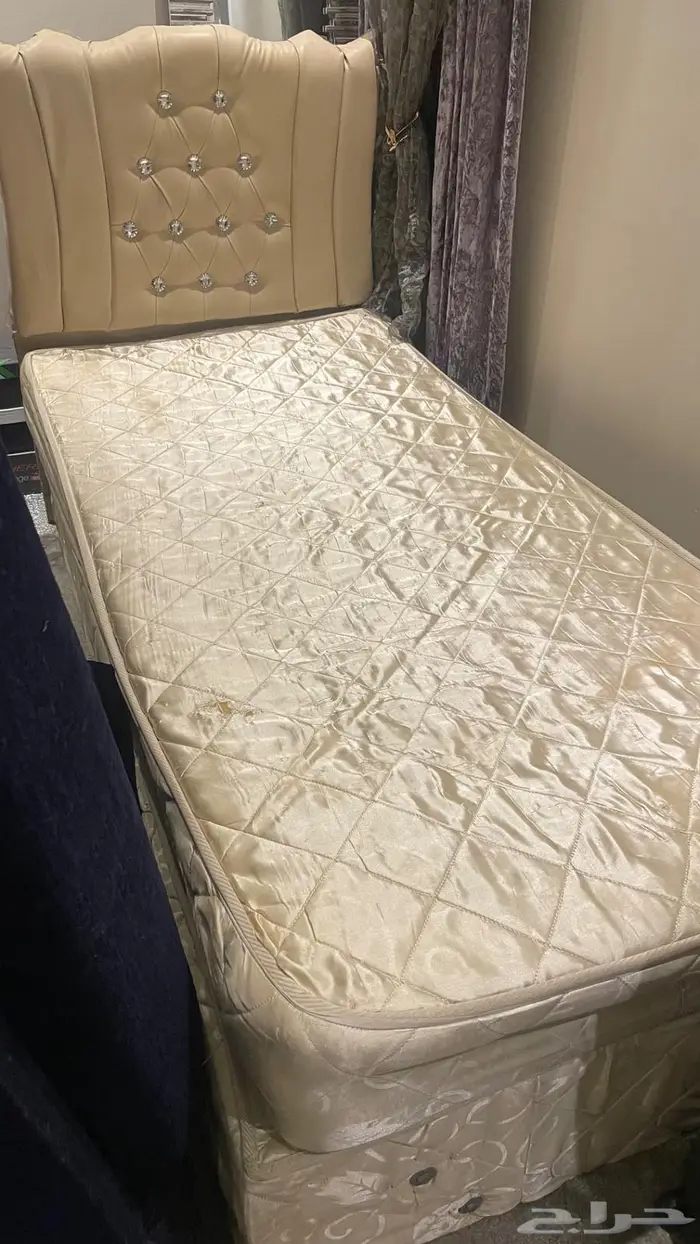 سرير نفر للبيع 0