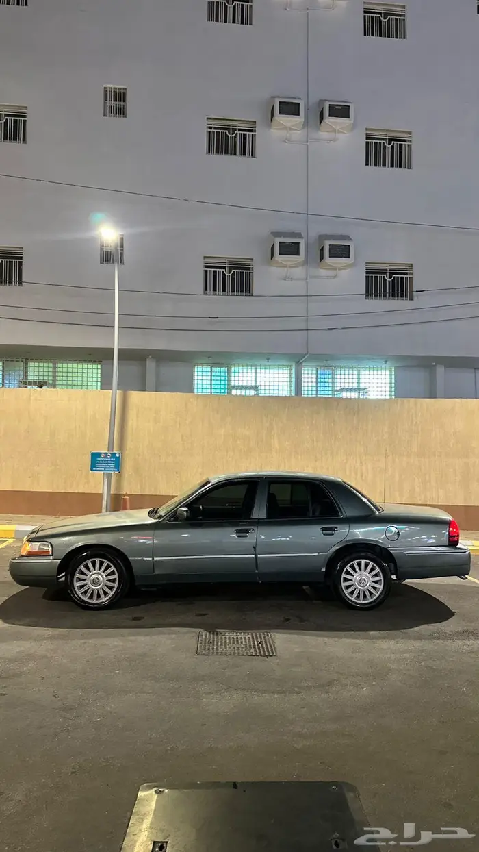 فورد ماركيز على الشرط 1