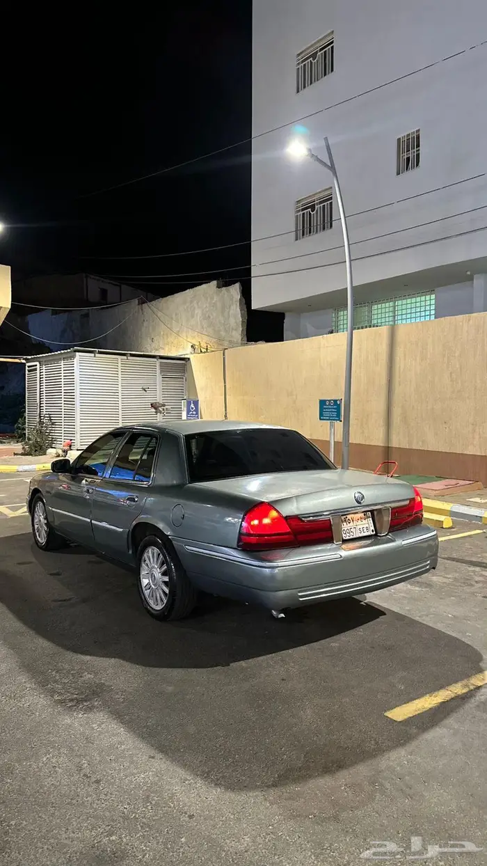 فورد ماركيز على الشرط 3