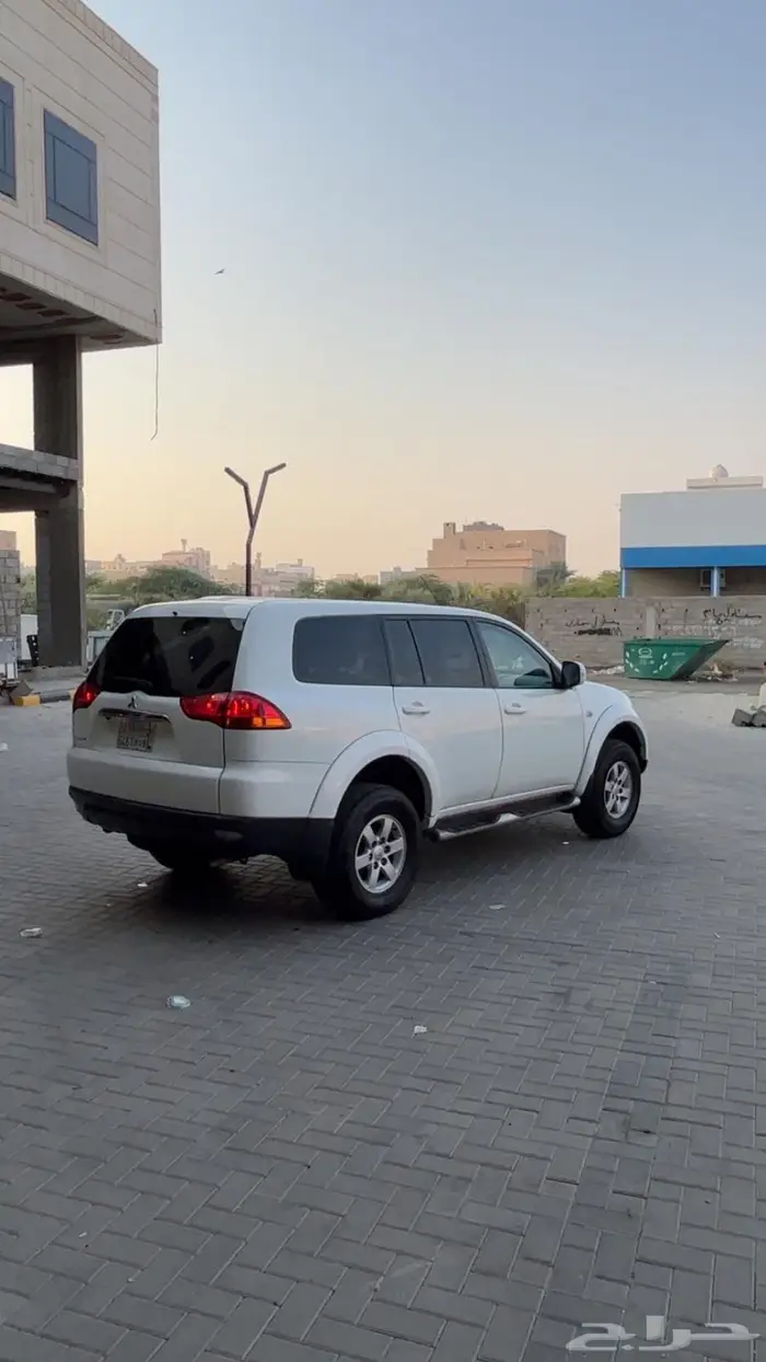 باجيرو سبورت 4