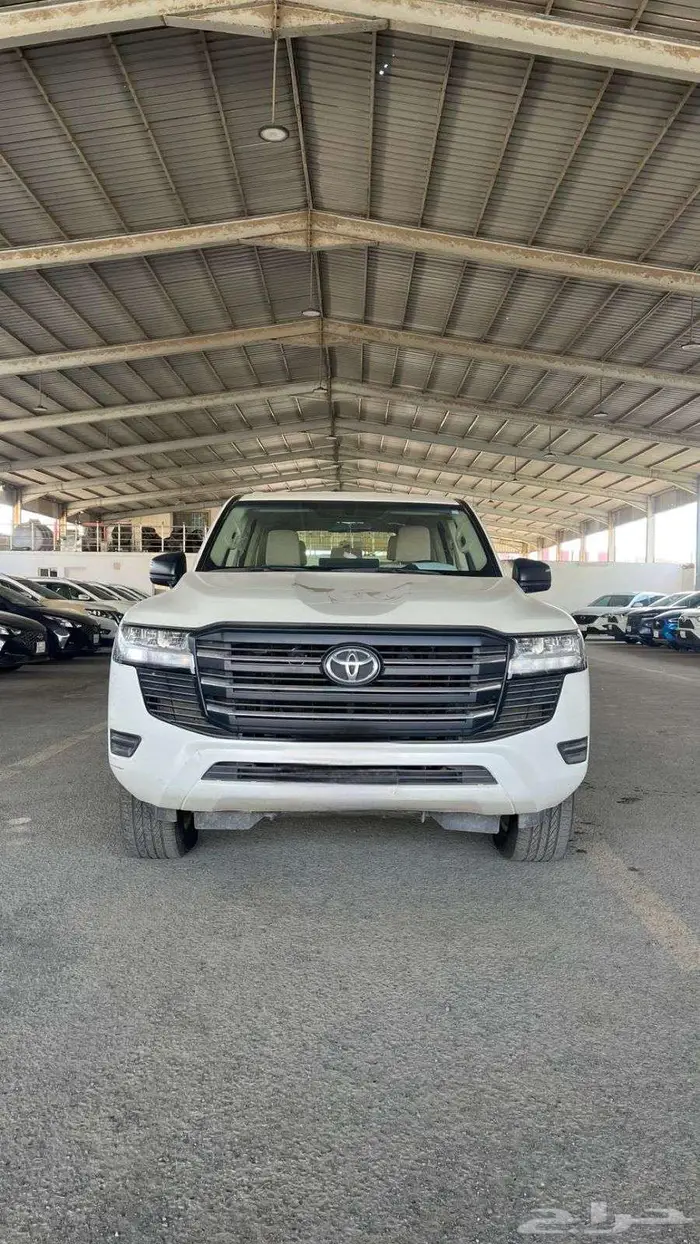 تويوتا لاند كروزر صالون 0