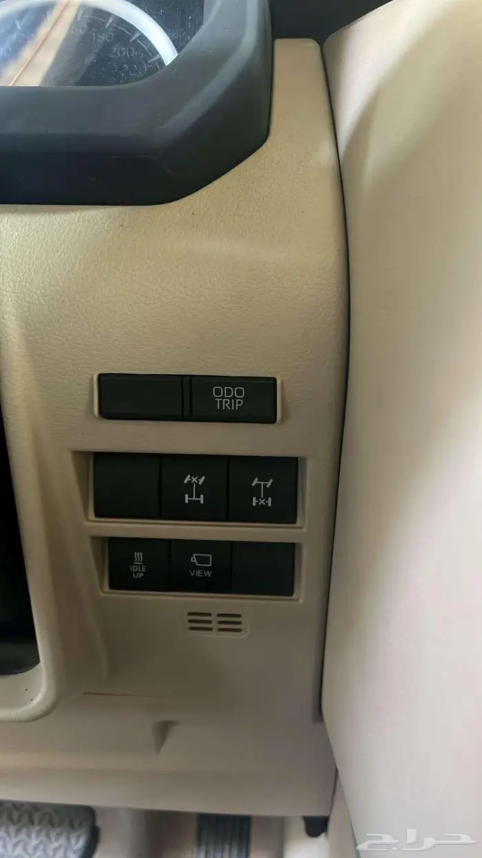 تويوتا لاند كروزر صالون 12