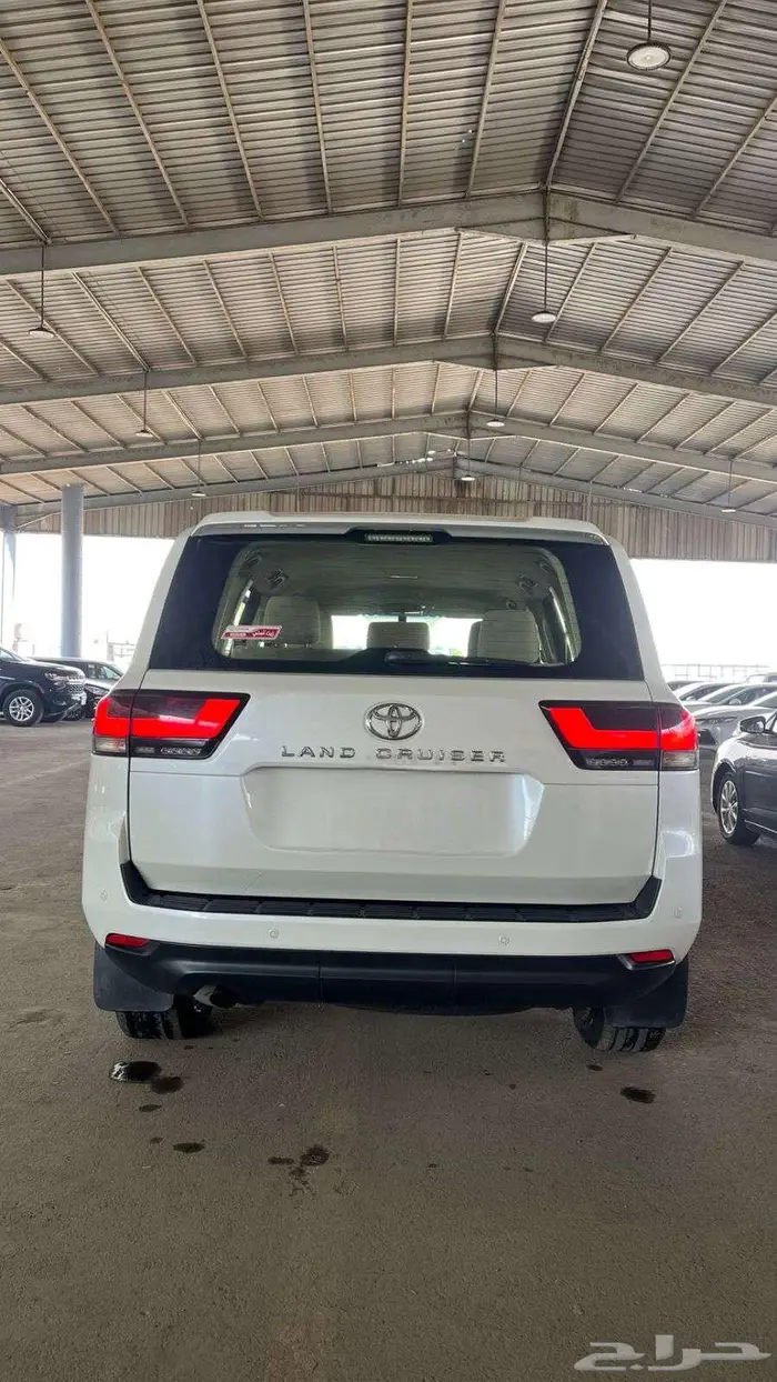 تويوتا لاند كروزر صالون 7