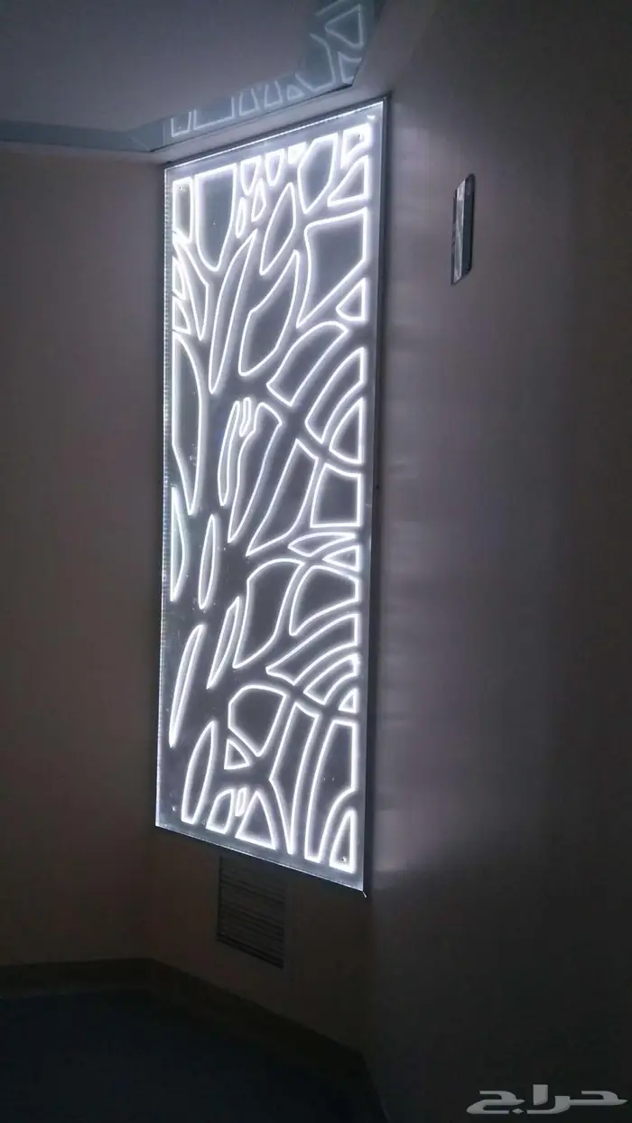 لوحات للمكاتب والمواقف وارقام الشقق والفنادق والمصانع 38