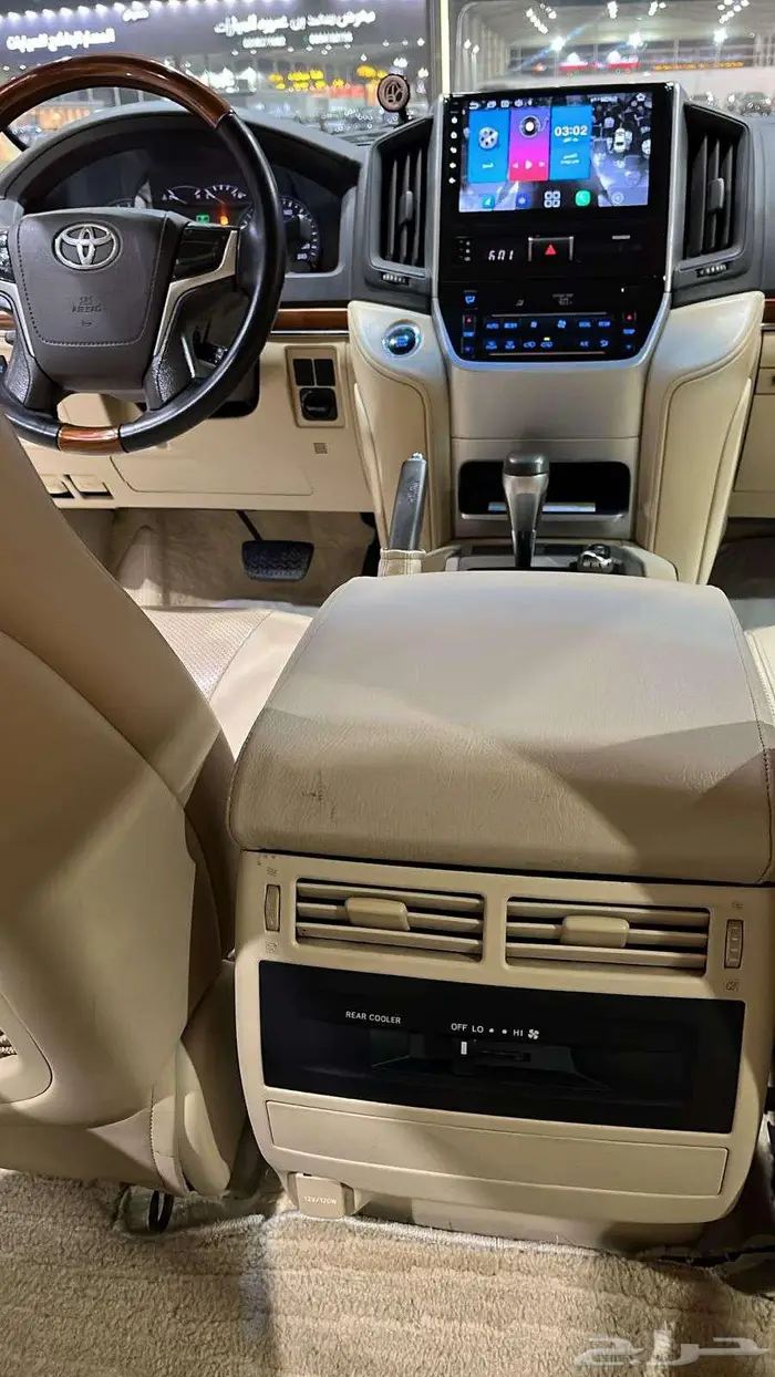 تويوتا جى اكس ار 8 سلندر رقم 3 بريمى موديل 2016 7