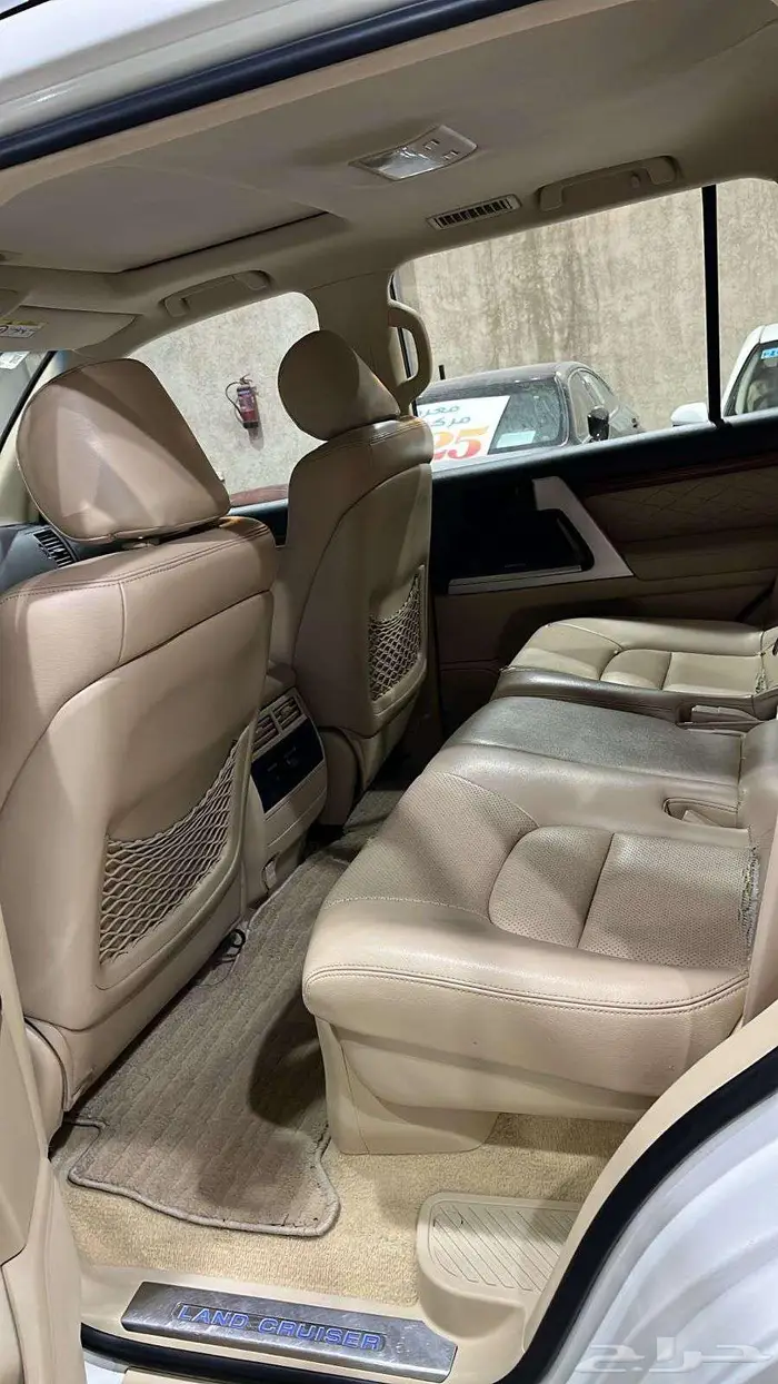 تويوتا جى اكس ار 8 سلندر رقم 3 بريمى موديل 2016 8