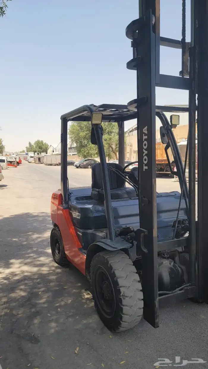 للبيع رافعة شوكية ديزل فوركلفت رافعه تايوتا 1