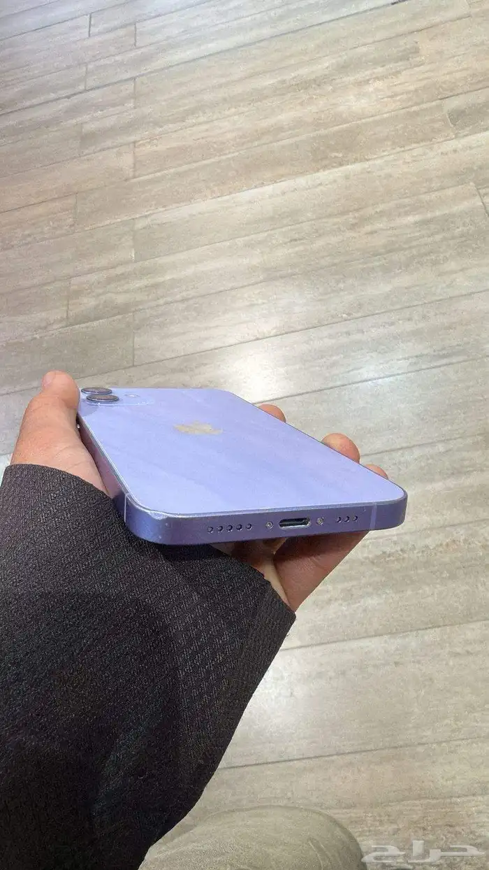 ايفون 12 العادي 1