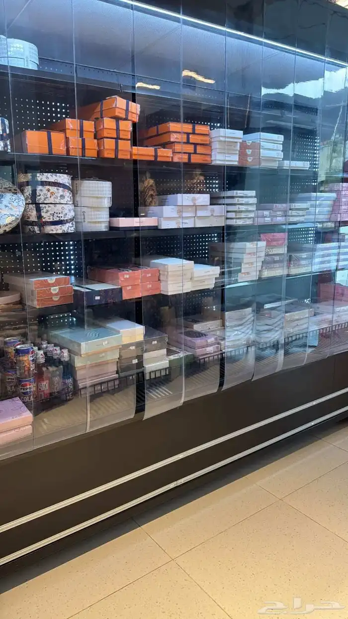 Supermarket refrigerators new models with internal compresso 11