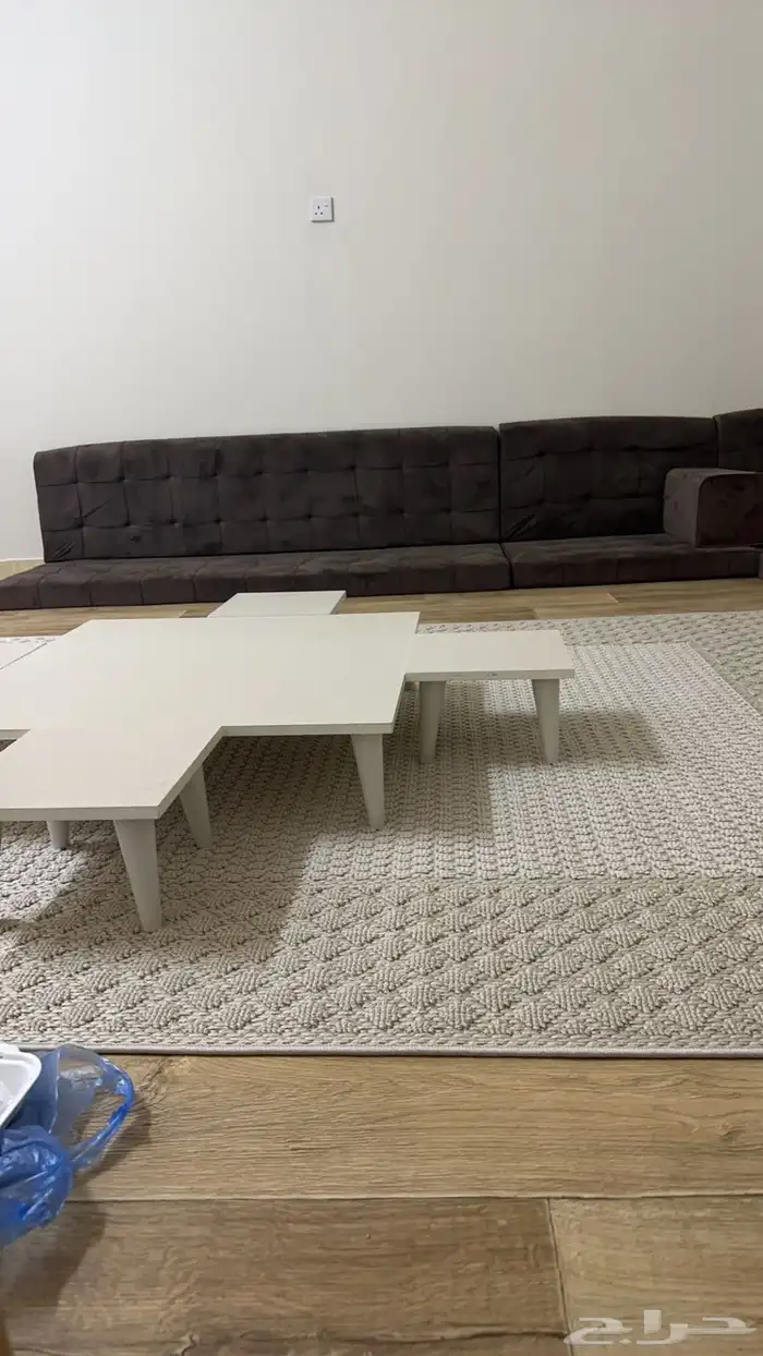 كنت للبيع ارضي بدون فرشه مع ثلاجه جديد استعمال شهرين فقط 4