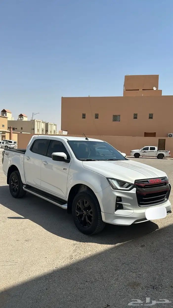 ايسوزو ديماكس جيتي 2023 7