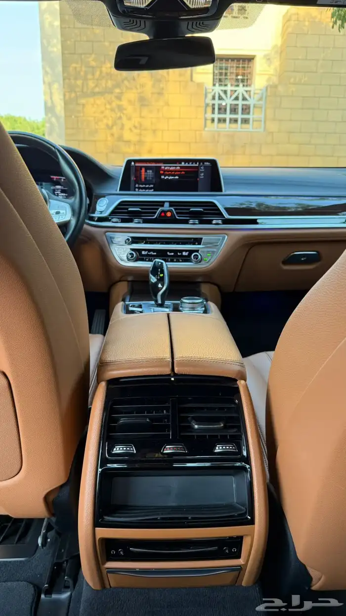 بي ام دبيلو 2022 اسود جملي 11