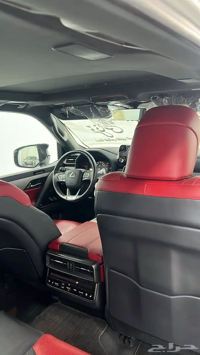 لكزس LX600 5