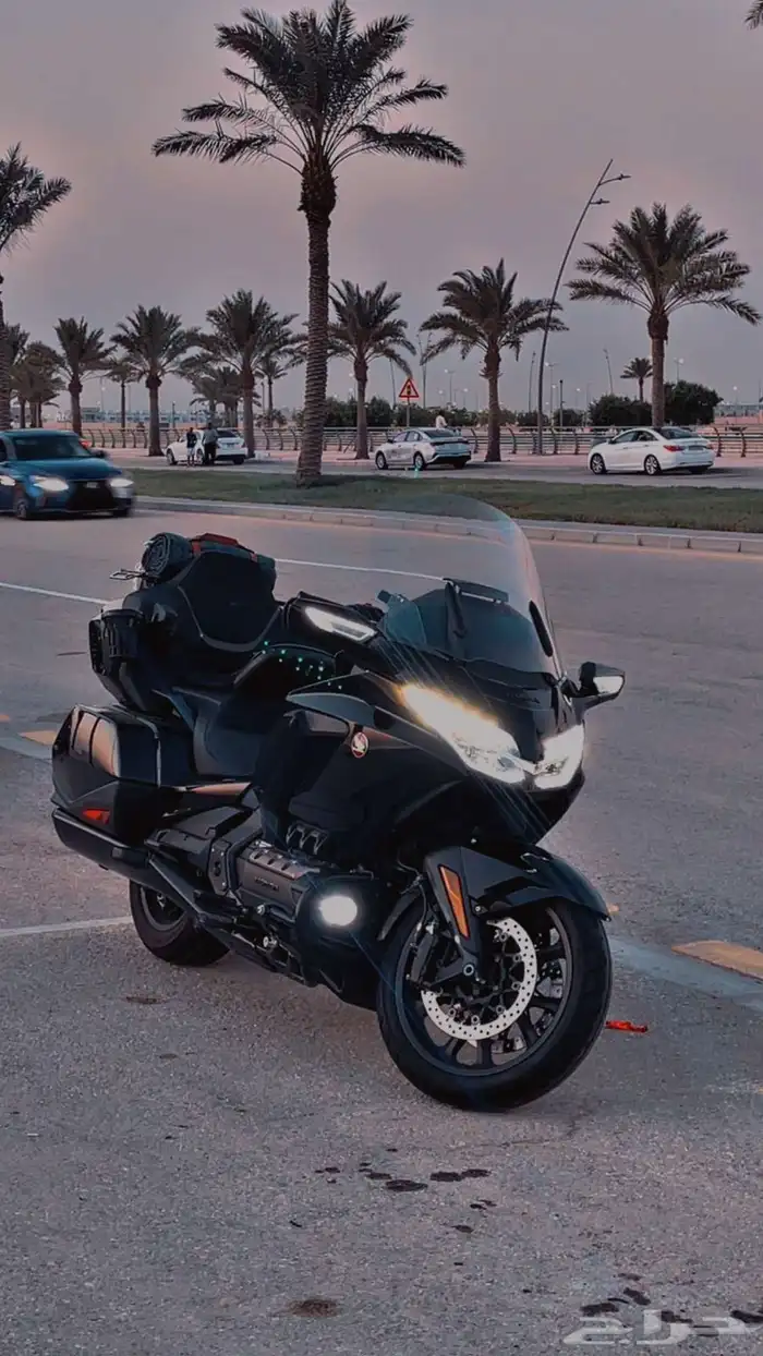 جولات بالدراجة النارية في الخبر والدمام 0