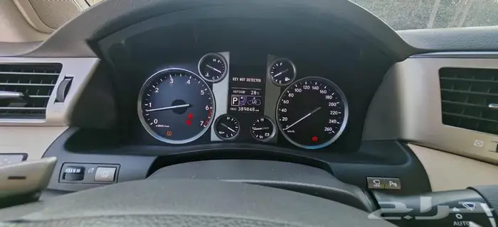 جيب لكزس 2015 بريمي أول مستخدم بدي وكالة 26