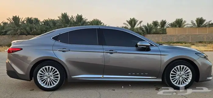 تايوتا كامري LE 2025 سعودية تيتانيوم المميز 18