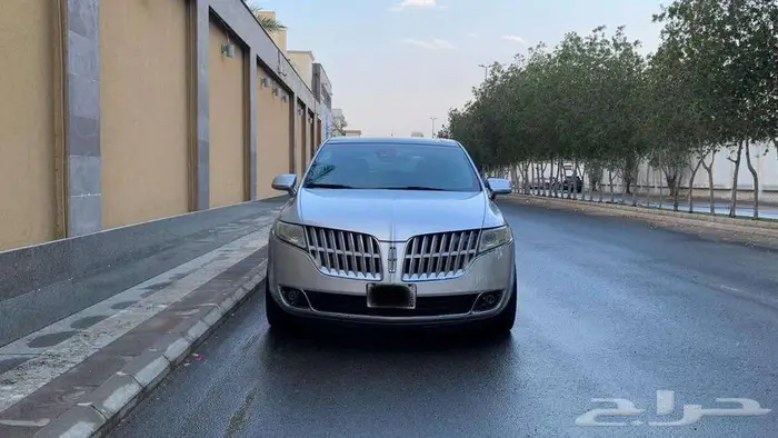 لينكولن MKT موديل 2012 8