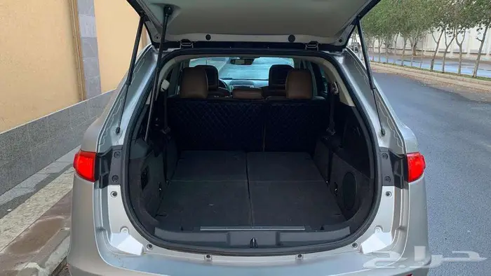 لينكولن MKT موديل 2012 14