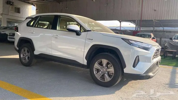 راف فور - 2024 استاندر بدون دبل محرك 2500cc 2