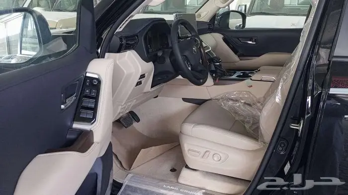 المركبة   تويوتا لاند كروزر GXR فئة S 7