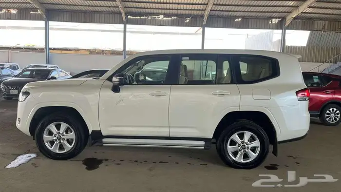 تويوتا لاند كروزر صالون 4