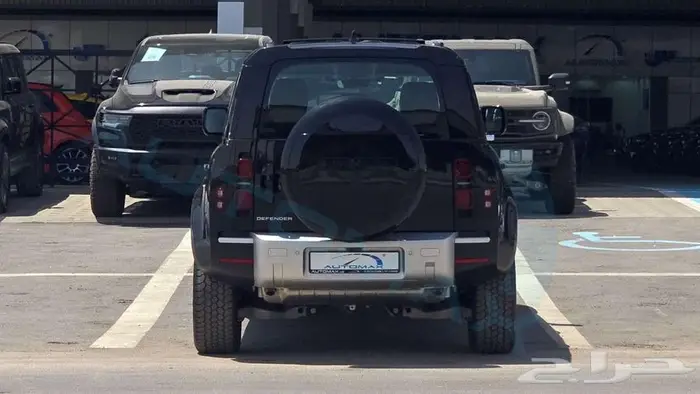 2025 LAND ROVER DEFENDER 110 S P300 GCC ضمان وصيانة الوكيل 6