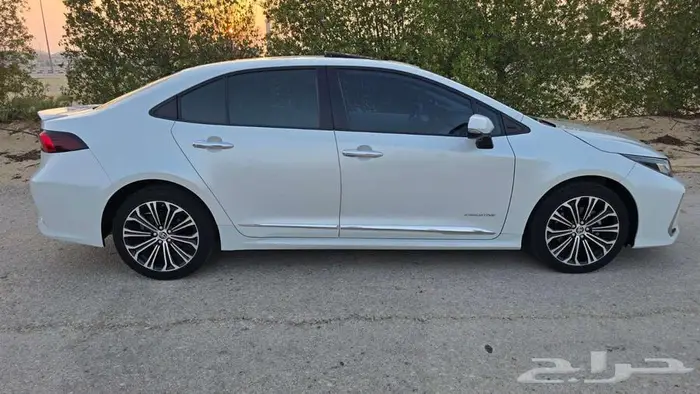 للبيع كورولا 2023 XLI EXECUTIVE MR 4