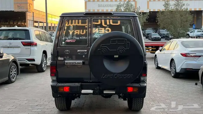 تويوتا شاص ربع 2025 سعودي ديزل فل كامل كاش استلام فوري 4