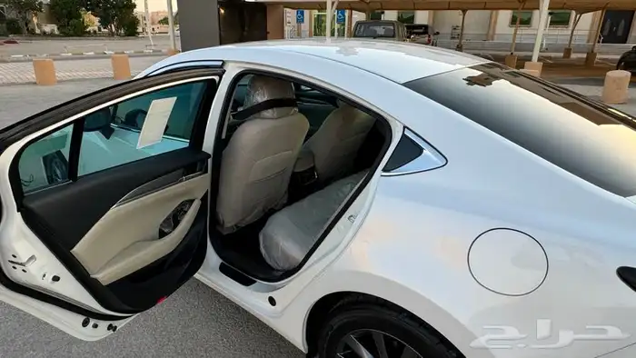 للبيع مازدا6 موديل 2025 سعودي ابيض 5