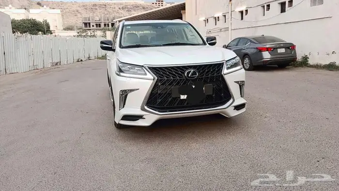 لكزس ال اكس 10