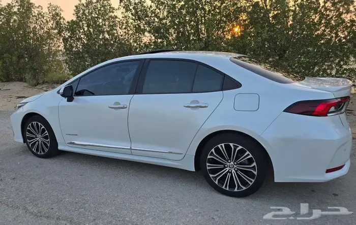 للبيع كورولا 2023 XLI EXECUTIVE MR 2