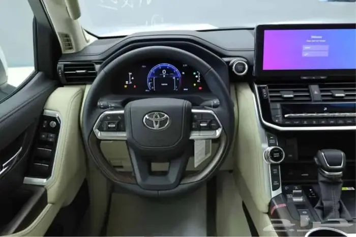 تويوتالاندكروزرGXR3 بنزين 2025 أقل هامش ربح وأقل قسط شهري 7