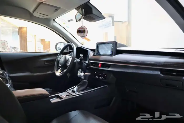 تويوتا يارس yبلس 2025 9