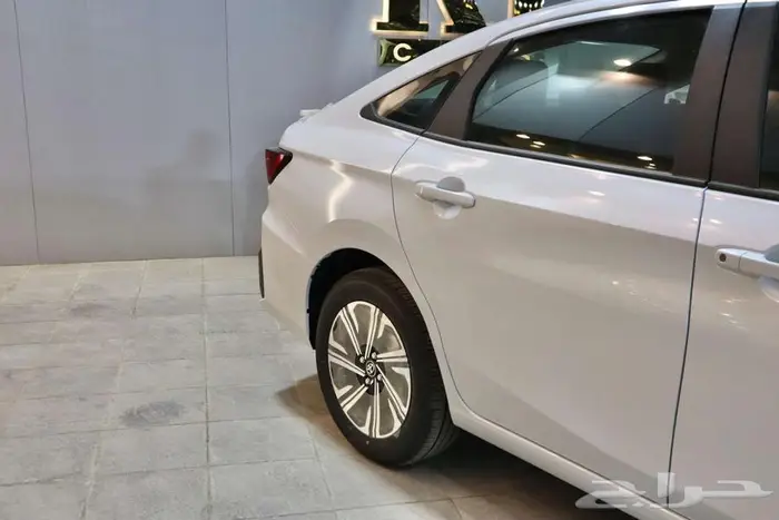 تويوتا يارس yبلس 2025 5