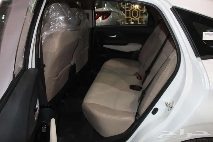 تويوتا يارس YX بنزين 2026 6