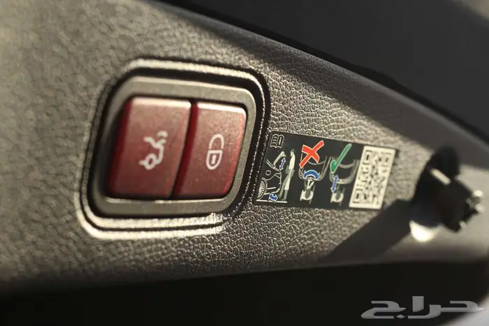 مرسيدس E200 Coupe AMG PKG موديل 2023 (جديد) 24