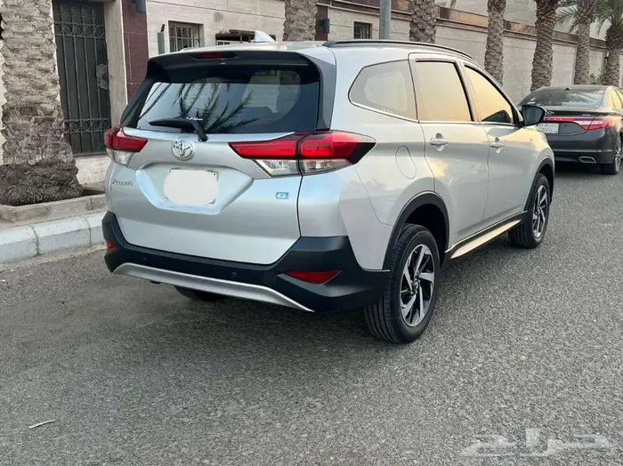 تويوتا راش2023 شبه جديد للبيع 4